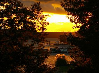 7510 Woods Ln UNIT 33, Cornelius, NC 28031