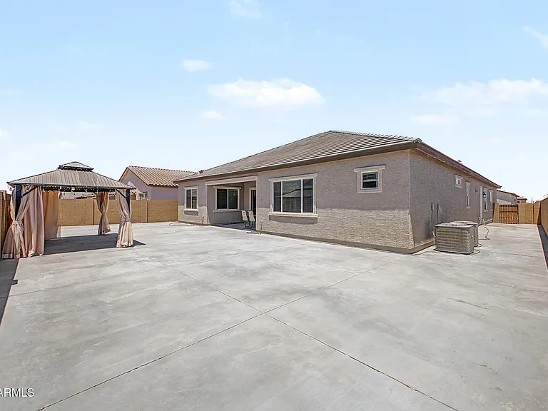9623 W Flower St — Photo 33