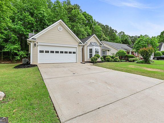 4th image of 171 Lake Cove Approach