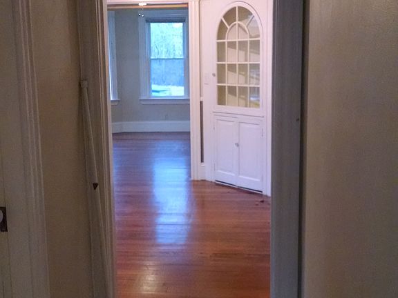 small hallway to bedrooms