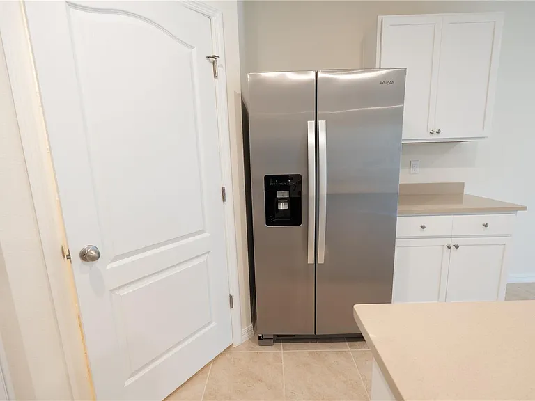 444 Taylor Groves Dr — Photo 16