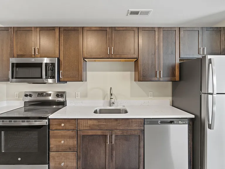 275 Lofts at Kingston Yard — Photo 9