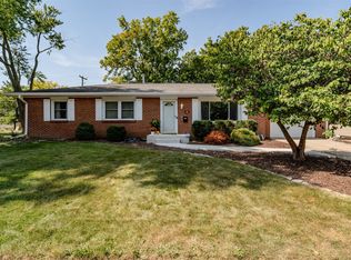 6 Donna Dr, Normal, IL 61761