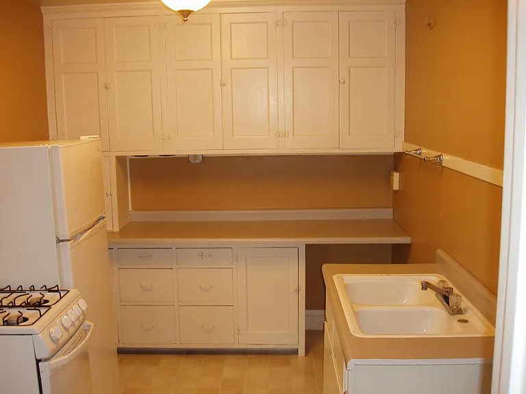 1301 1st St SW #202 — Photo 13