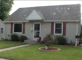 1701 S Sanders St, Appleton, WI 54915