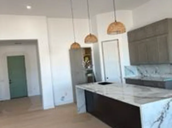 150 S Cooper Rd, Chandler, AZ 85225