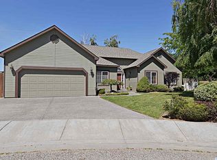 9040 W Grand Ronde Ave, Kennewick, WA 99336