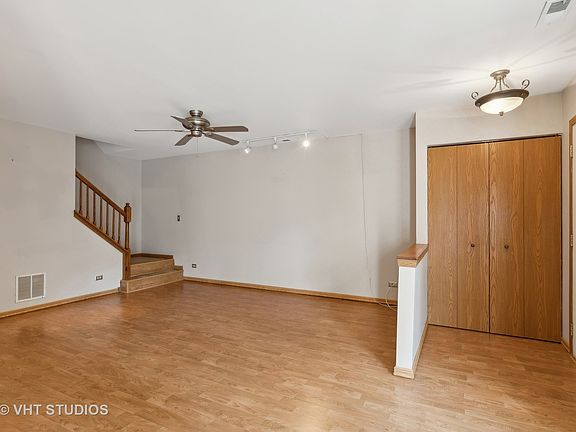 2nd image of 1147 Greenwood Cir