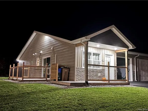 28 Colter St, Saint John, NB E2J 0J7