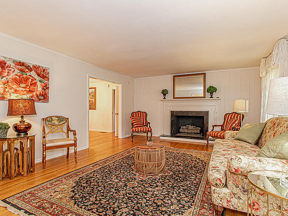 4th image of 7005 Cresthill Dr