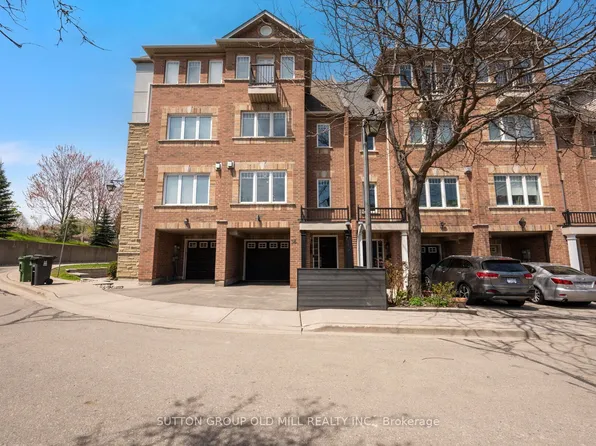 36 Clockwork Ln, Toronto, ON M8Y 4H5