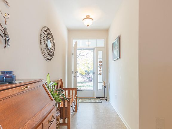 4th image of 8679 Oakland Hills Cir #7