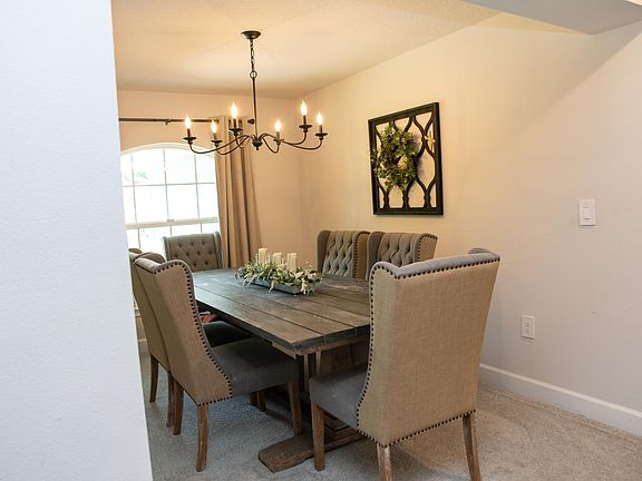 3rd image of 2471 SE Gillette Avenue
