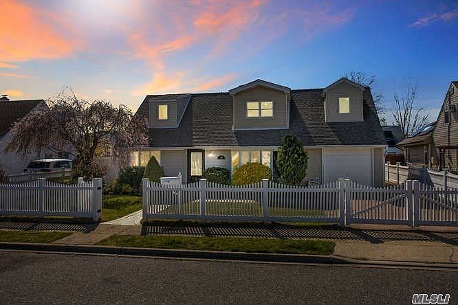 1st image of 114 Southberry Ln