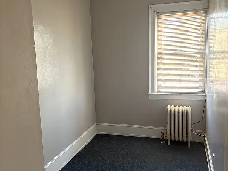 831 Castleton Ave #2 — Photo 3