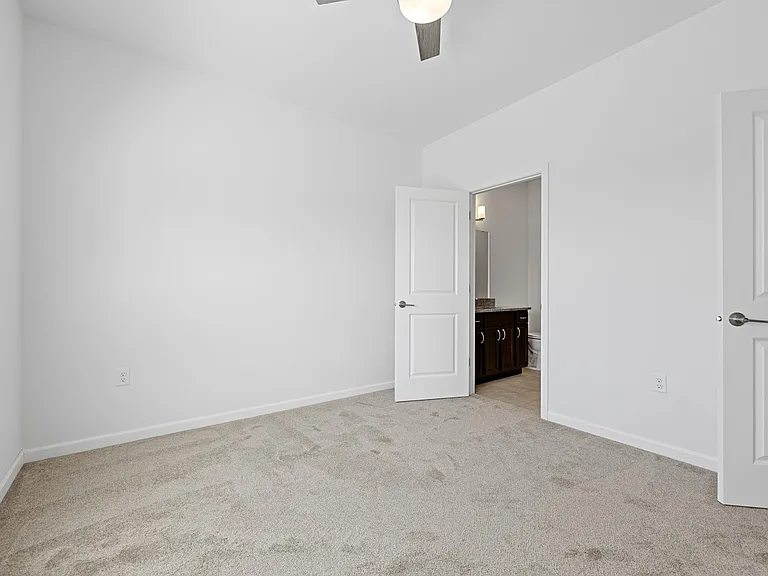Stone Ridge Apartments and Townhomes — Photo 10