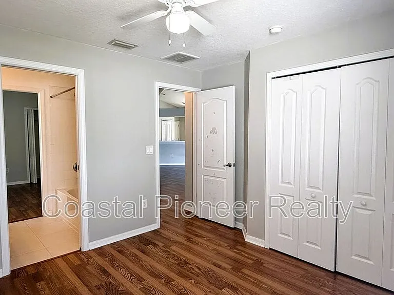 2345 Roanoke Springs Dr — Photo 26