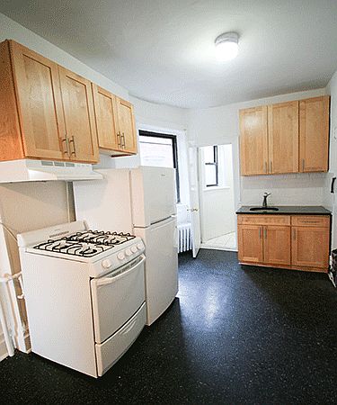 1st image of 124 Macdougal St APT 20