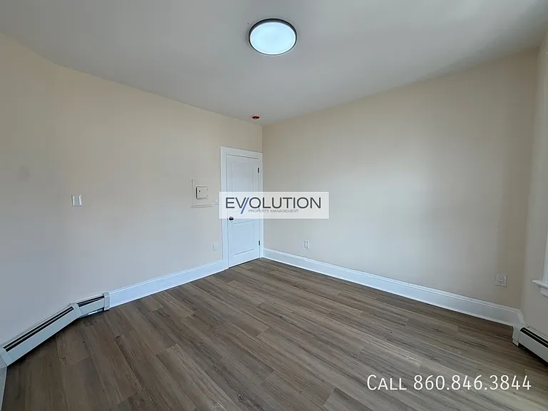 906 Park St #2W — Photo 7
