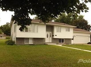 1350 Walnut St, Dawson, MN 56232