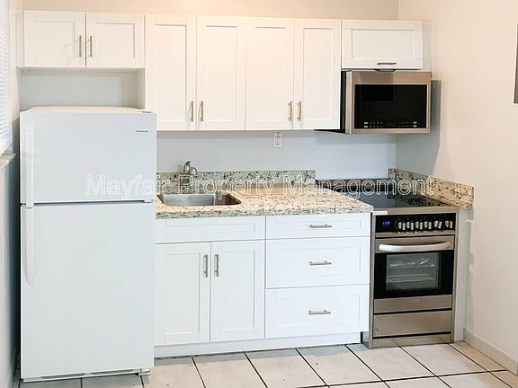 3rd image of 1820 Taft St #12A
