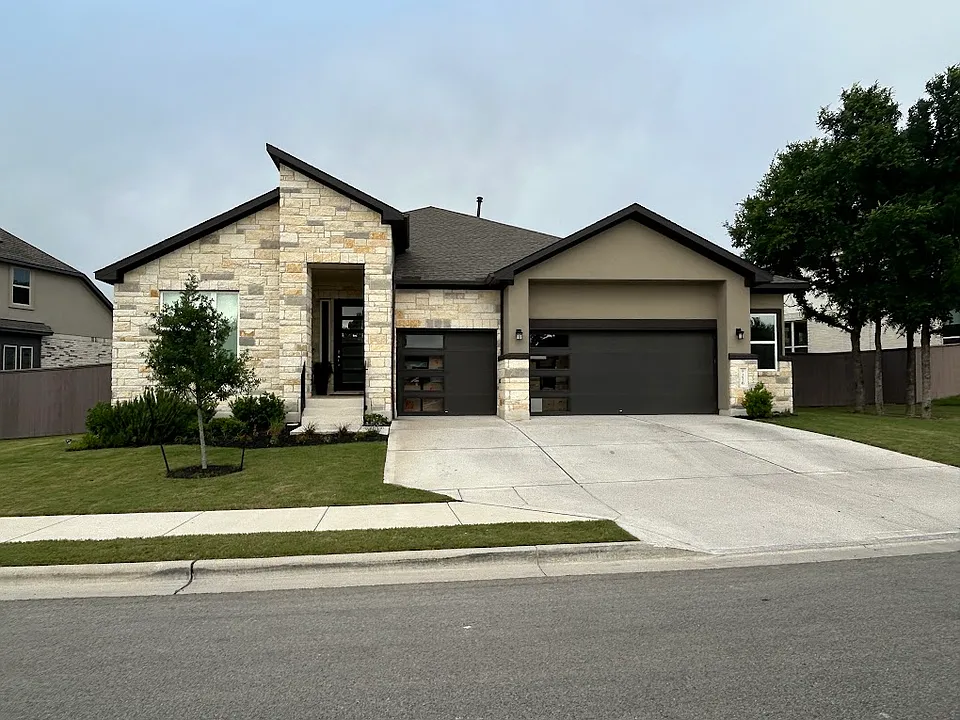 276 Washington Dr