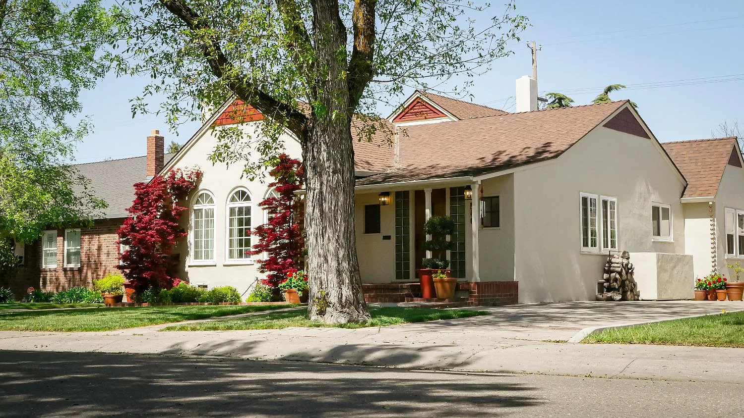 433 W Monterey Ave photo 1