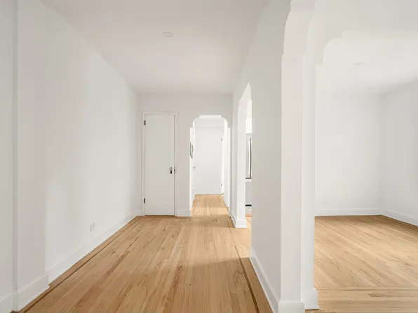 5430 Netherland Avenue image 19 of 23