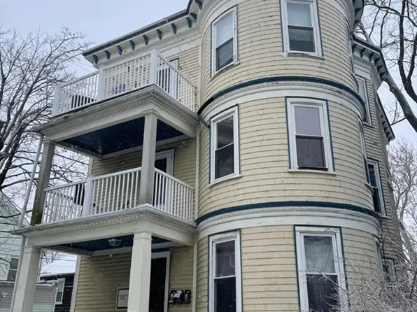 9 Sumner Sq, Dorchester, MA 02125