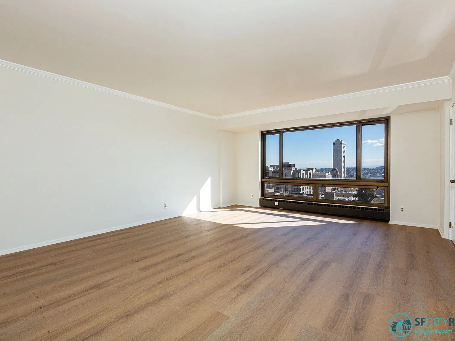Nob Hill: Sunny 720 Sq Ft Jr 1 Bed w/ Views, Pool, Gym, Doorman, & All Utilities & WiFi Included ... — Photo 3