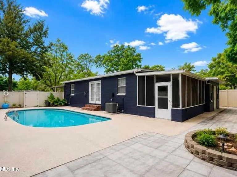 6419 N Ballejo Ct — Photo 2