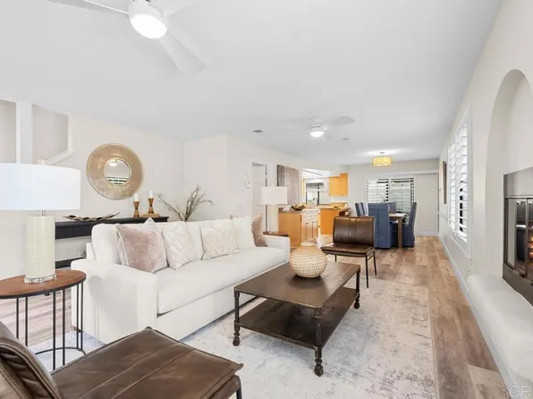 292 Chinquapin Ave Unit B, Carlsbad, CA 92008