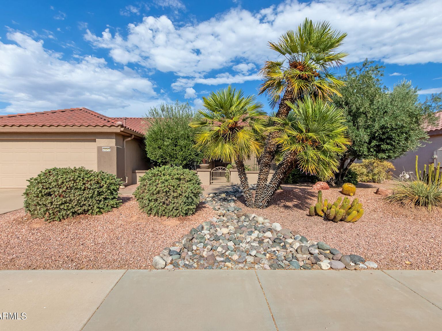 20043 N Siesta Rock Dr