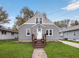 1349 10th Ave S, Fargo, ND 58103