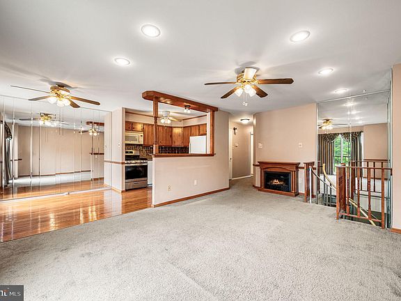5th image of 9578 State Rd APT A