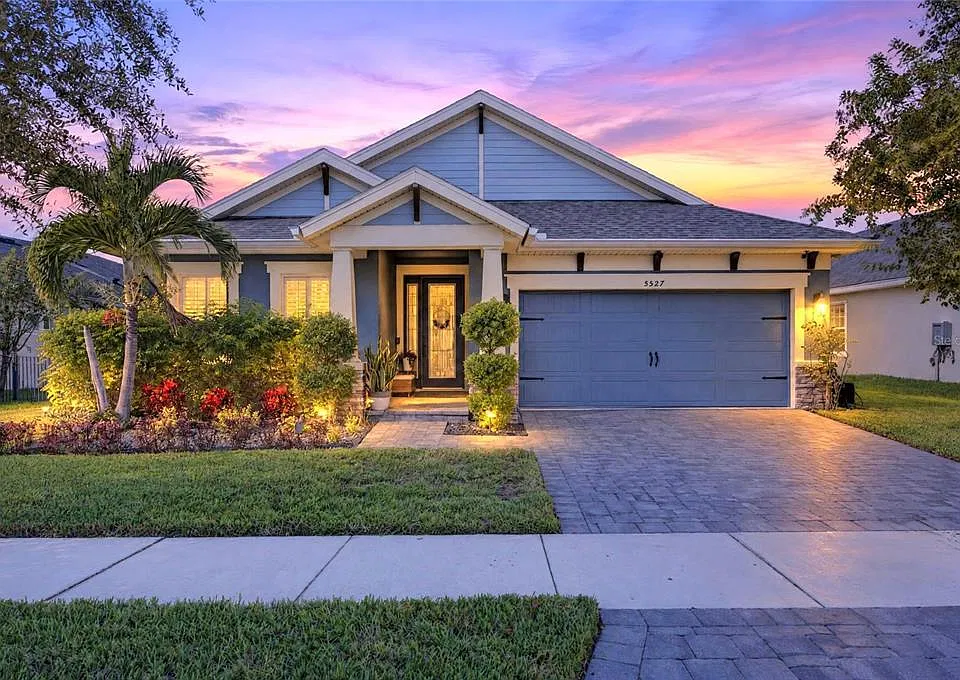 5527 Silver Sun Dr