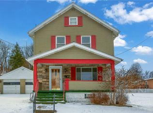 29 Franklin Ave, Ellwood City, PA 16117