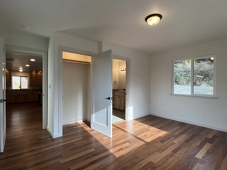 537 Bayside Rd — Photo 18