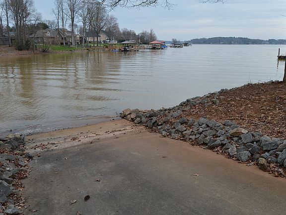 Austin Shores boat ramp.