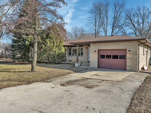 455 S Division St, Braidwood, IL 60408