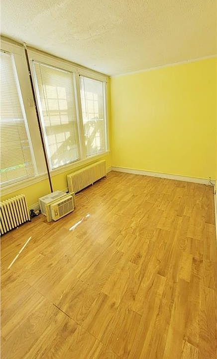 1st image of 2141 Nereid Ave