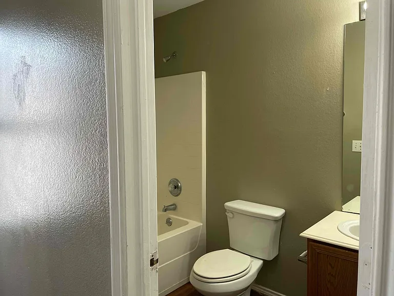 817 Greene Way — Photo 8