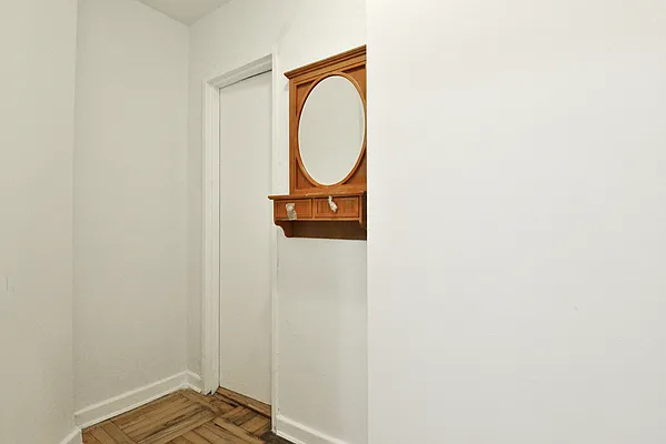 Sold by Keystone Realty USA Corp | media 8