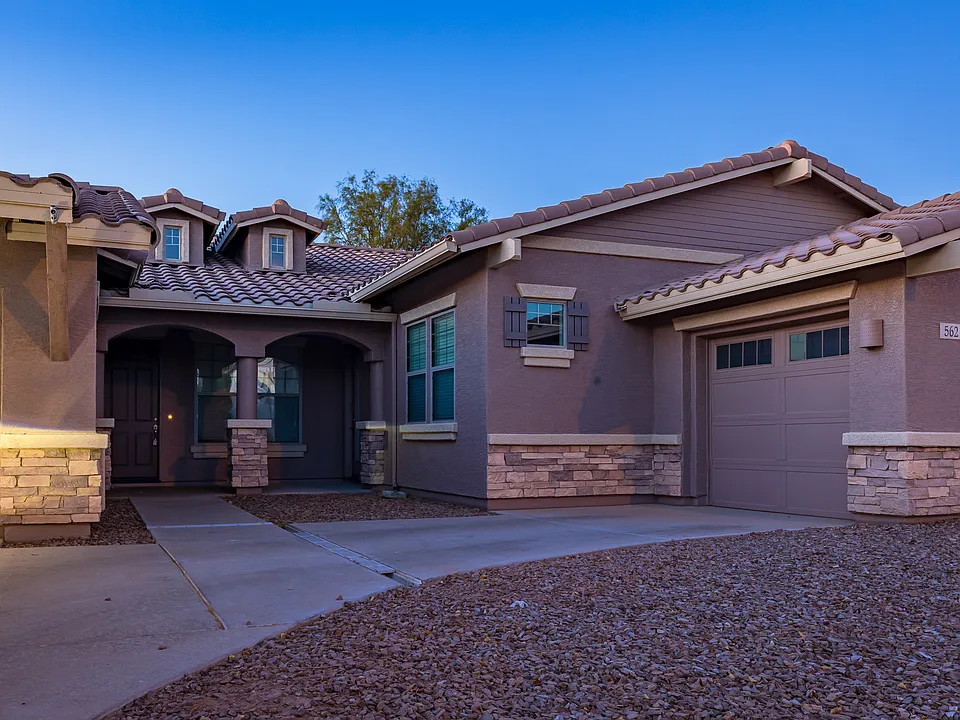 562 E Janet Way