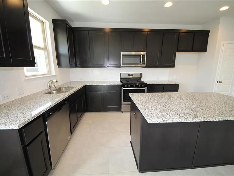 1932 Cypress Gate Dr — Photo 13