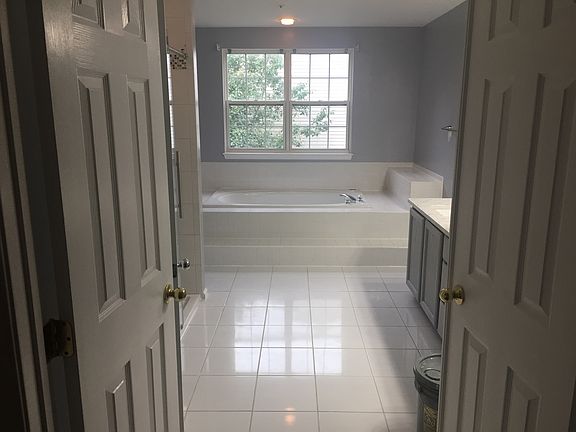 Master bath renovated 8/20