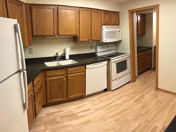 5th image of 2275 Youngman Ave