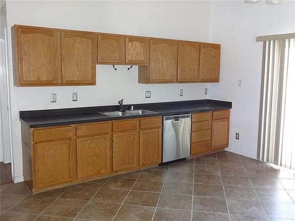 2nd image of 11688 Palm Grove Cir