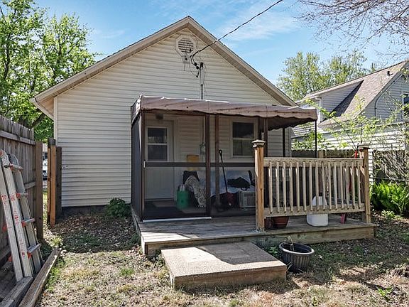 2nd image of 2139 12th Street