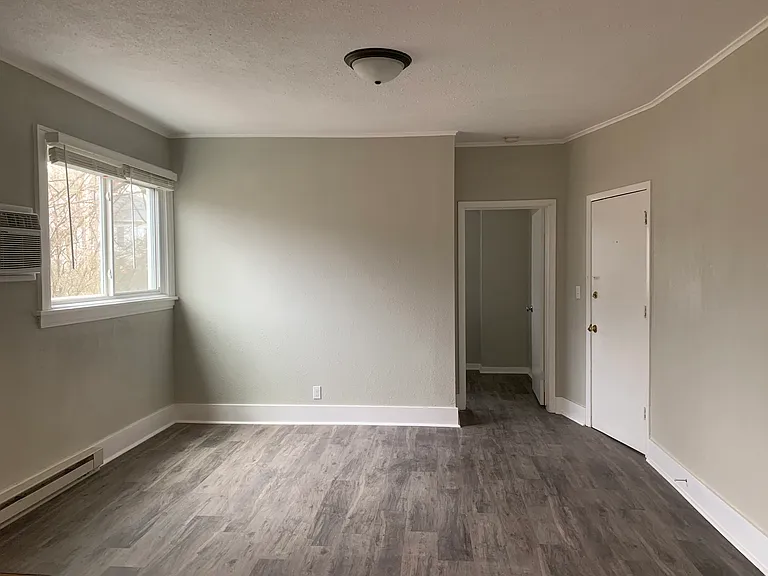 107 W Oregon St #1 — Photo 5